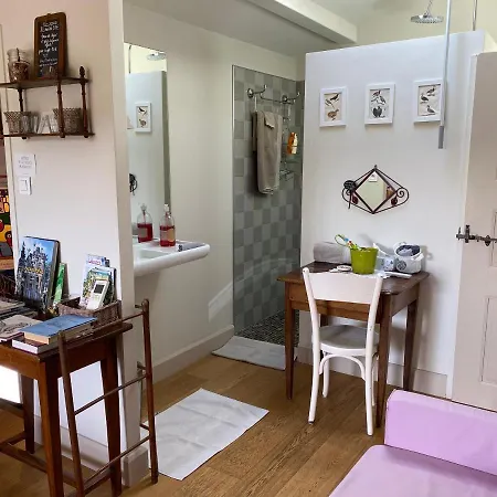 Bed and Breakfast Chez L'antiquaire 3*