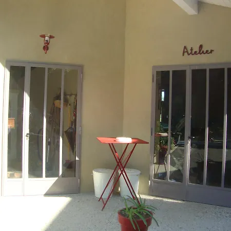 Chez L'antiquaire Bed and Breakfast Hauterives